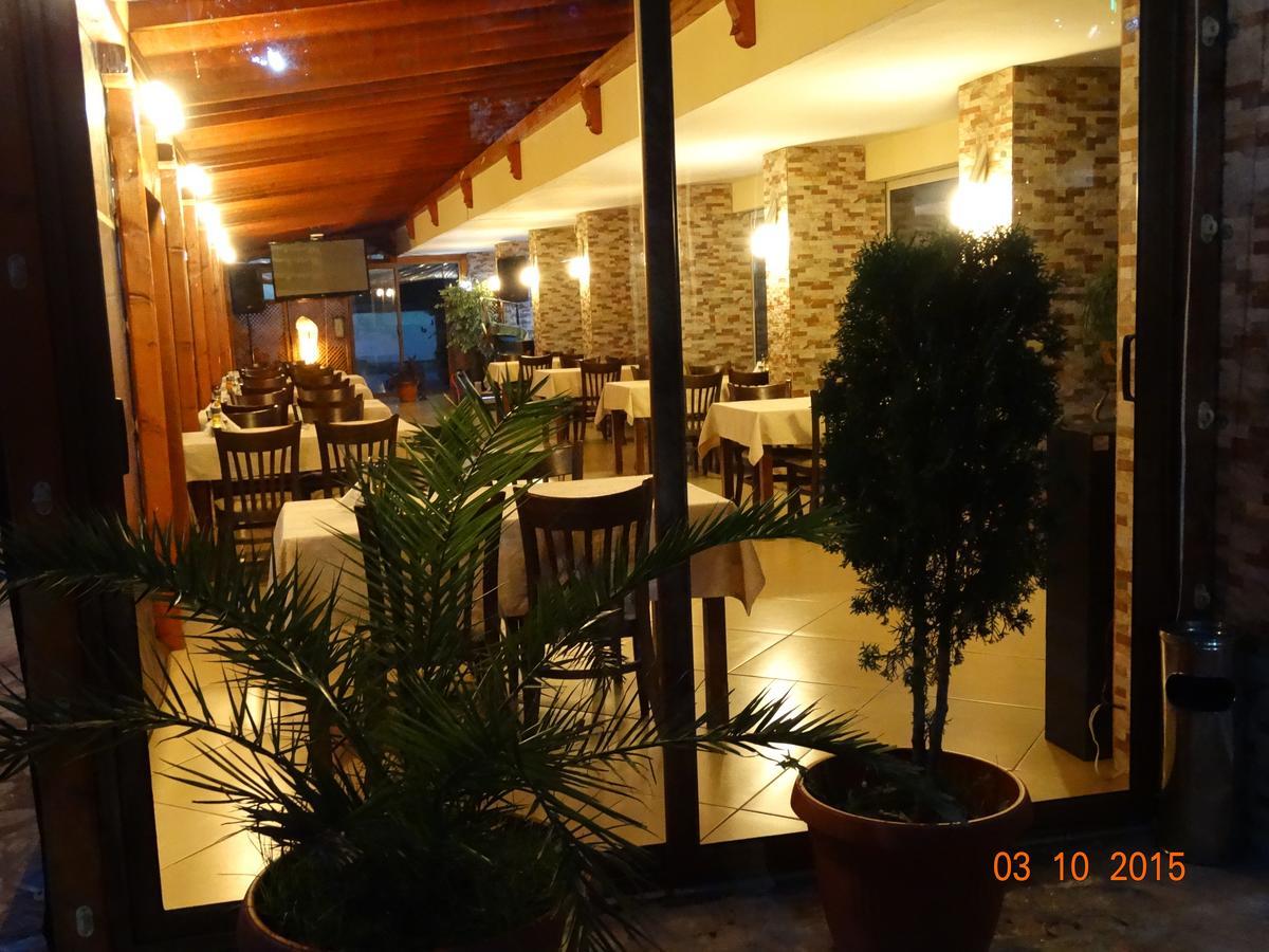 Hotel Mimoza Razgrad Екстер'єр фото