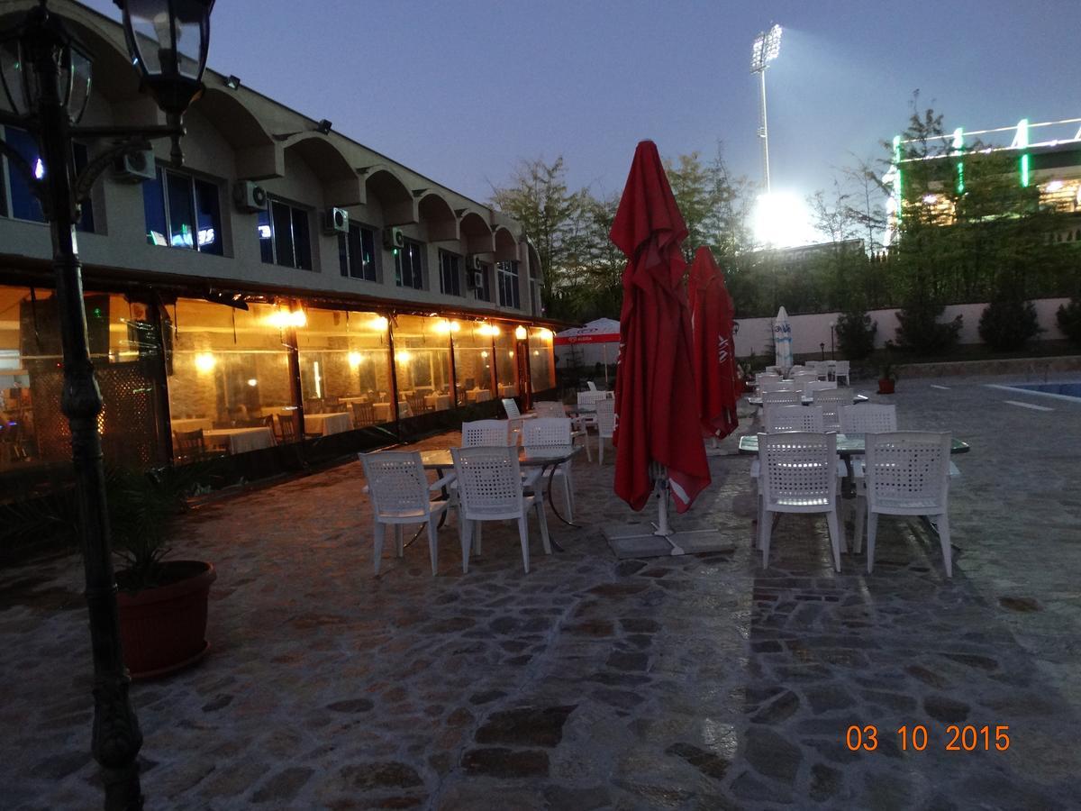 Hotel Mimoza Razgrad Екстер'єр фото